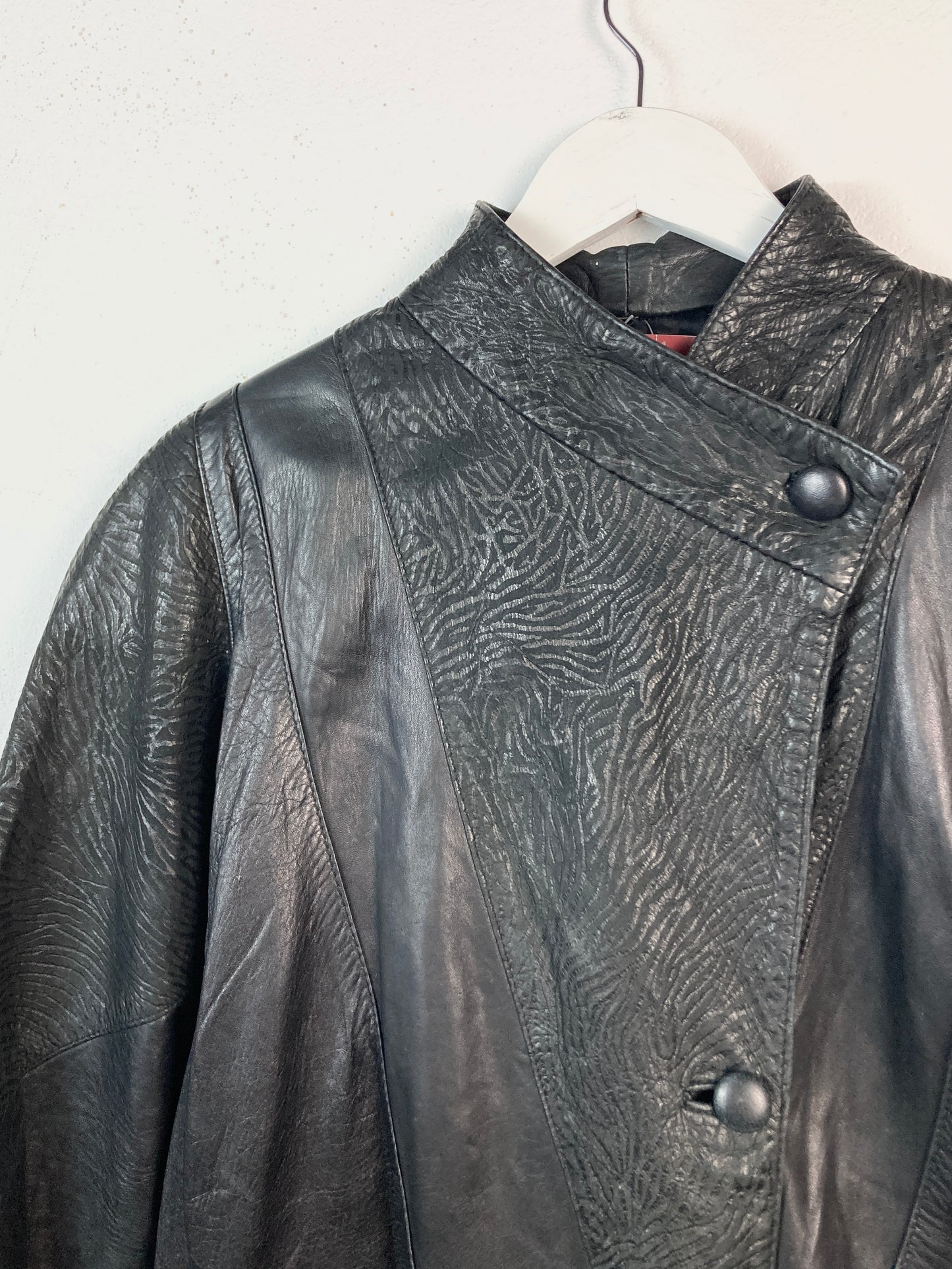 VINTAGE 80s TEXTURED GENUINE LEATHER JACKET