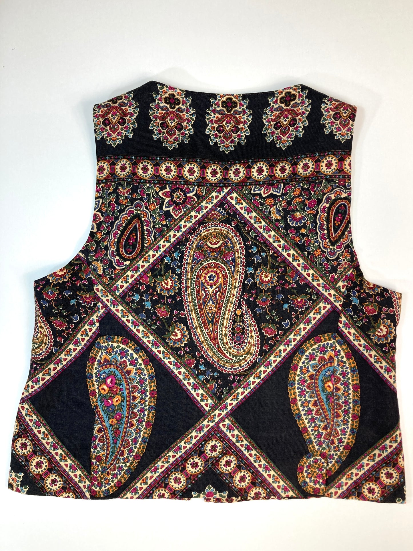 VINTAGE HANDMADE FOLKCORE PAISLEY VEST