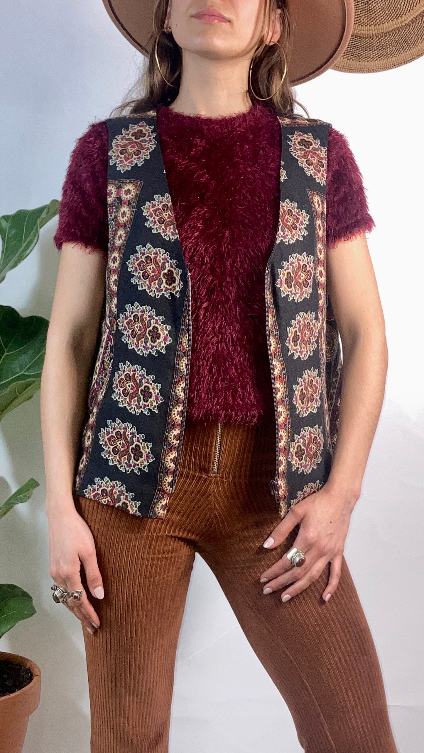 VINTAGE HANDMADE FOLKCORE PAISLEY VEST