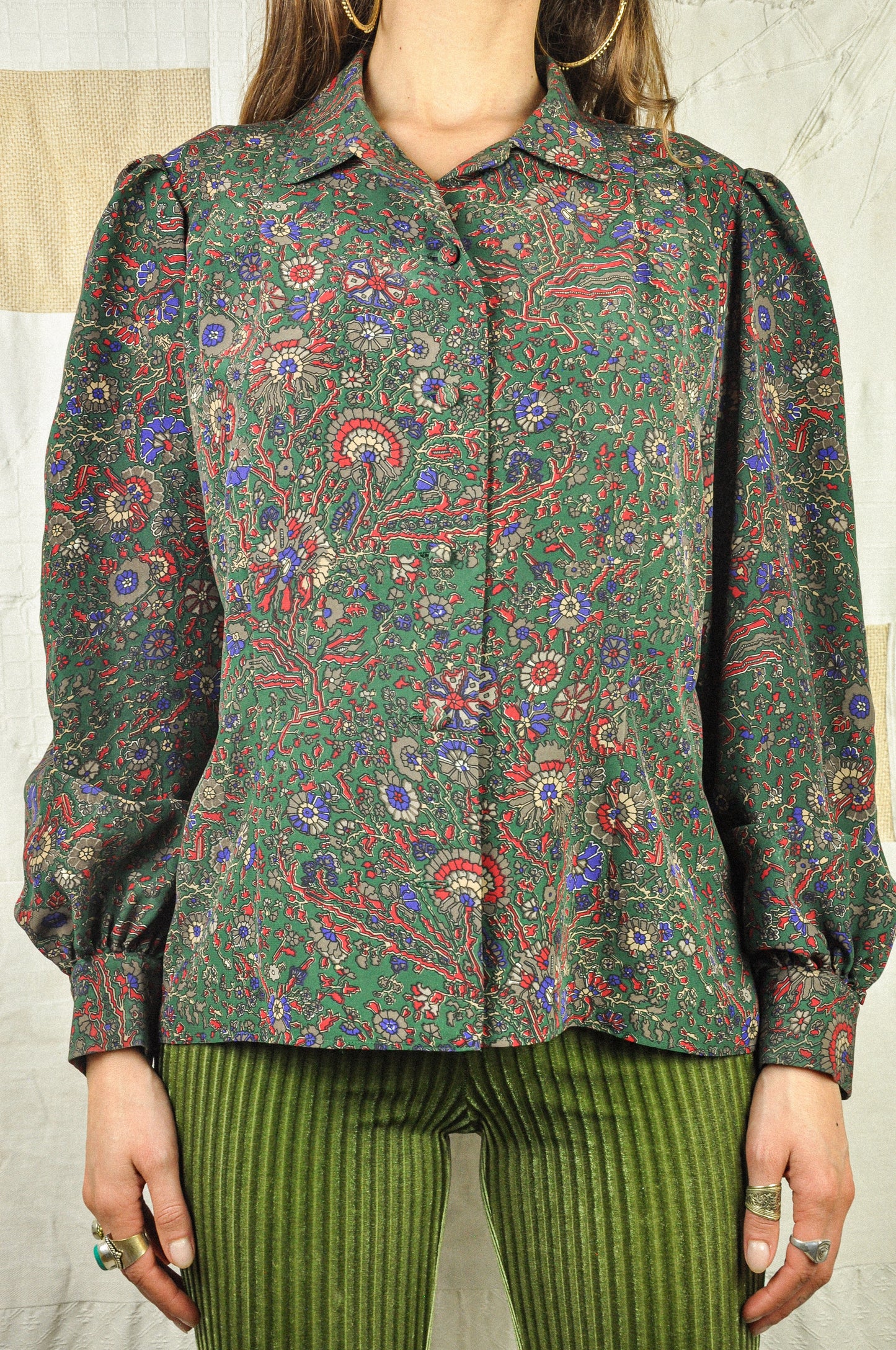 VINTAGE PSYCHEDELIC FLORAL BLOUSE