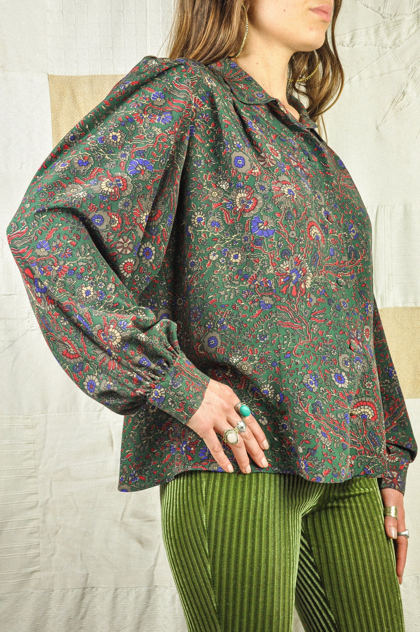 VINTAGE PSYCHEDELIC FLORAL BLOUSE